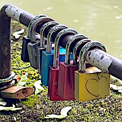 Geschlossen