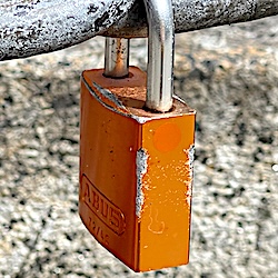 Geschlossen